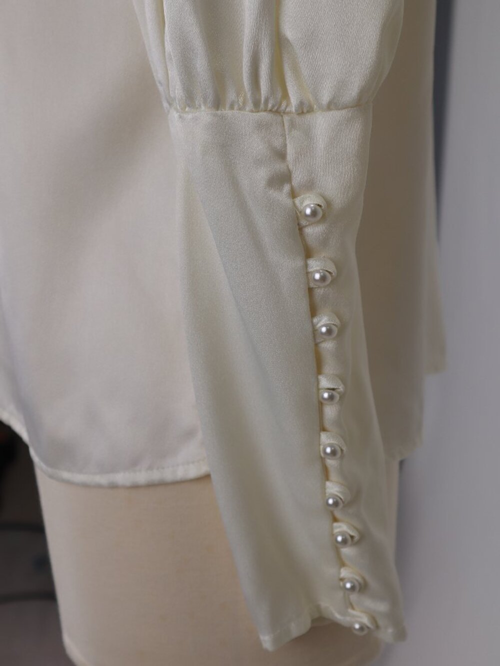 ❄️ Vintage Gunne Sax by Jessica McClintock NWOT White Satin Lace Pearl Blouse - Picture 6 of 11